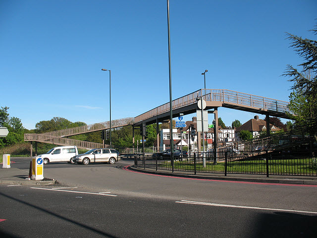Ramped footbridge over the A3