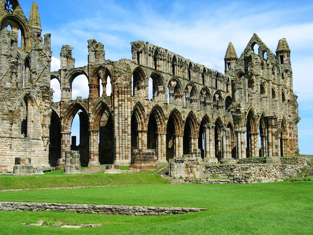 Whitby Abbey © J W Wagner cc-by-sa/2.0 :: Geograph Britain and Ireland