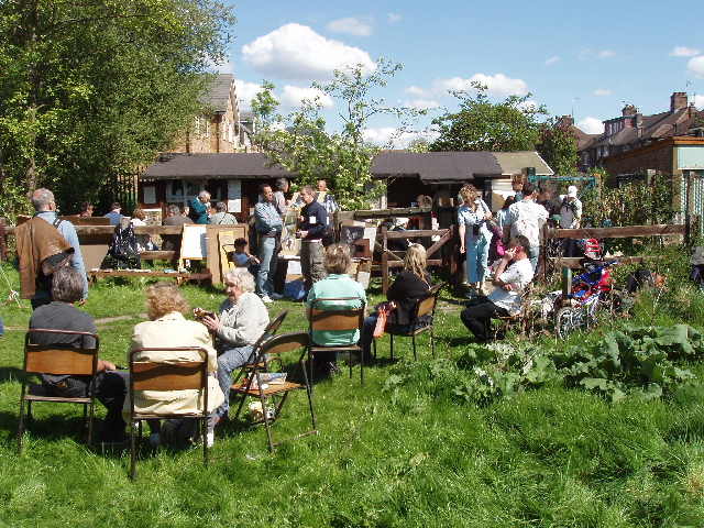 Refreshment Area At Perivale Wood Open © David Hawgood Geograph