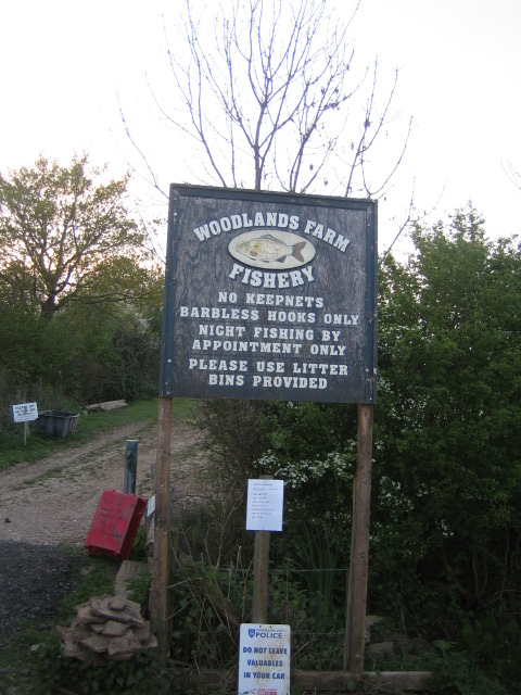 Noticeboard, Woodlands Farm Fishery