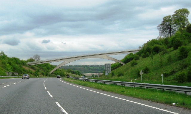 The Ridgeway Footbridge over the A41