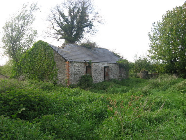 Cottage at Irishtown, Co. Louth © Kieran Campbell cc-by-sa/2.0 ...