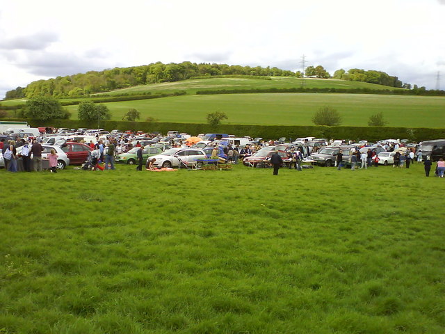 West Wycombe Car Boot Sale © Steve Daniels cc-by-sa/2.0 :: Geograph ...