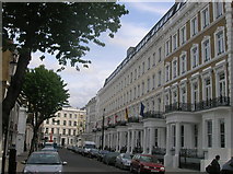 TQ2578 : K&K Hotel George Kensington, 1-15 Templeton Place SW5 by Robin Sones