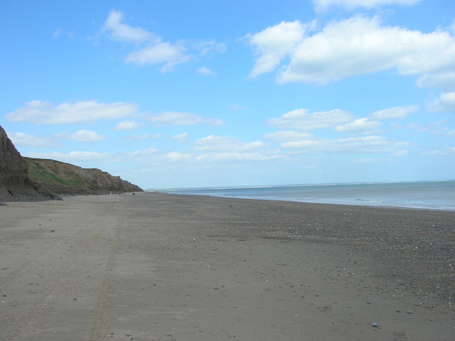 Skirlington Sands © JThomas :: Geograph Britain and Ireland