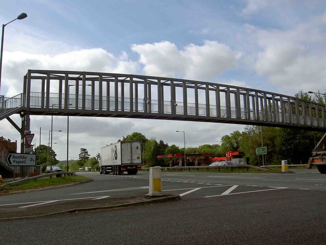 Footbridge over the A1 at Great Ponton