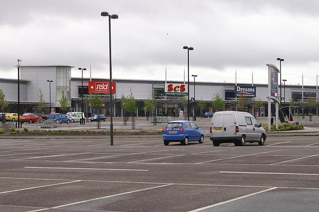 Kingsway West Retail Park, Dundee © Mike Pennington :: Geograph Britain ...