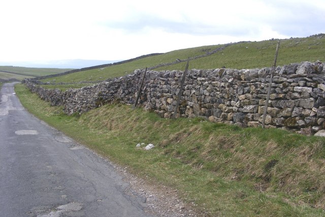 Old Drystone Walling on Malham Moor Lane