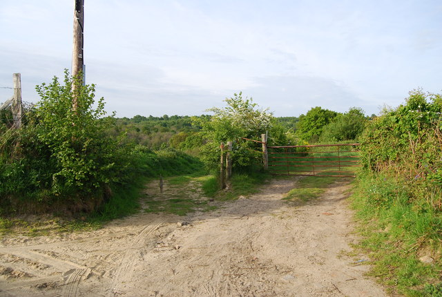 End of  paved section of The Tunbridge Wells Circular Walk & High Weald Landscape Trail, Little Bayhall