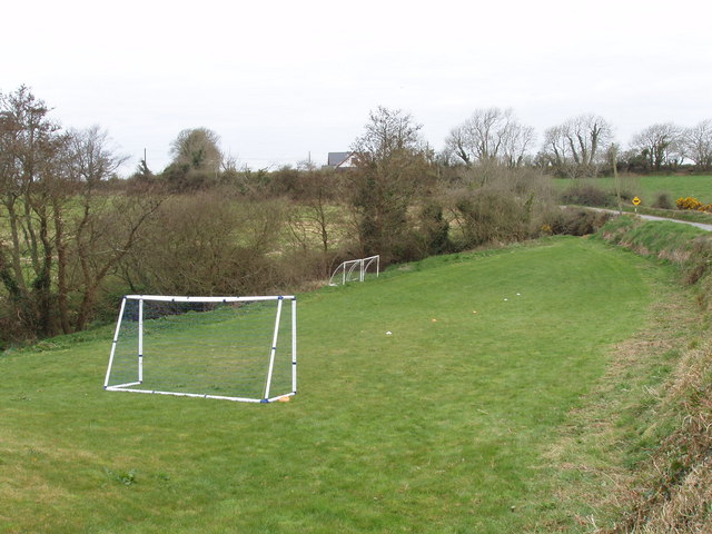 Garden with goal nets, near Barnwell's Cross Roads
