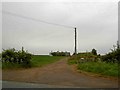 Entrance and road to Glebe Farm