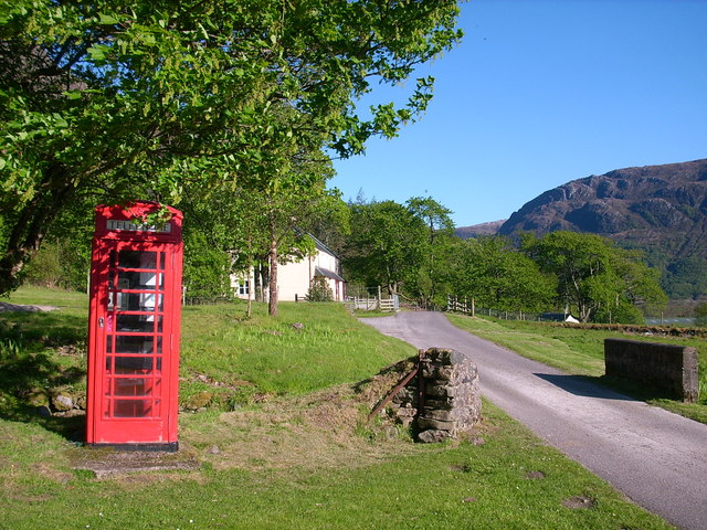 Killilan Telephone Box © Stephen Middlemiss :: Geograph Britain and Ireland