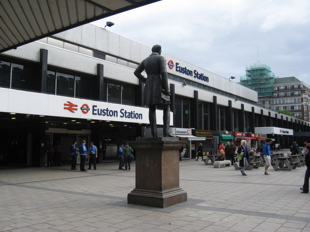 Euston Station London © Richard Rogerson :: Geograph Britain and Ireland