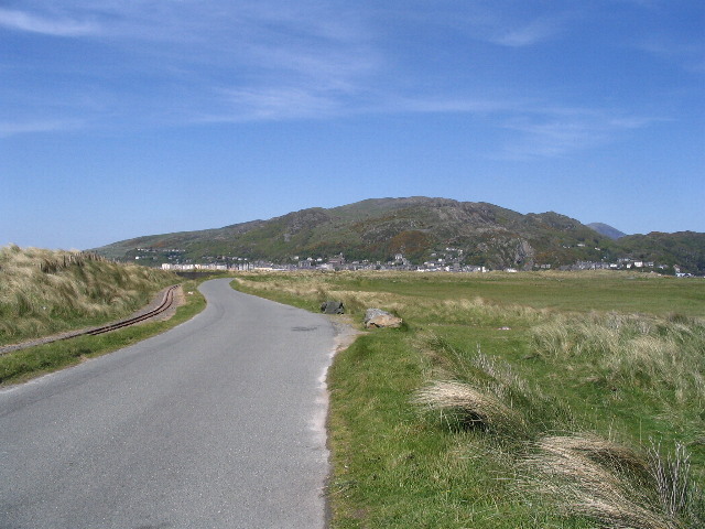 Road and railway, Fairbourne