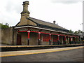 Earlestown Railway Station, Building