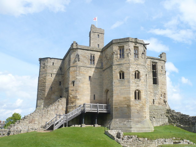 The keep, Warkworth Castle © pam fray cc-by-sa/2.0 :: Geograph Britain ...