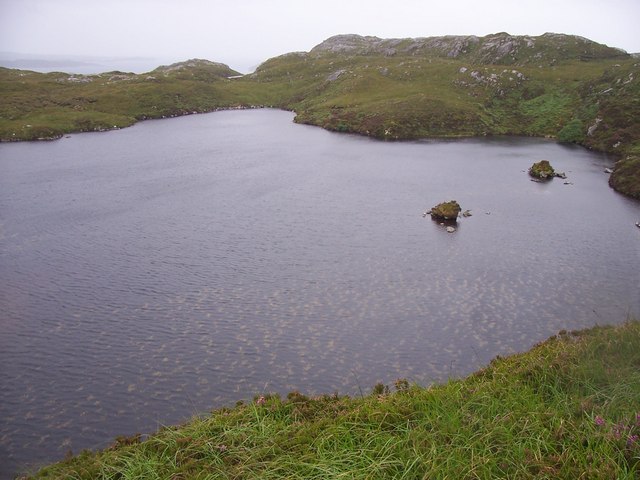 Loch nan Caor, near Langracleit