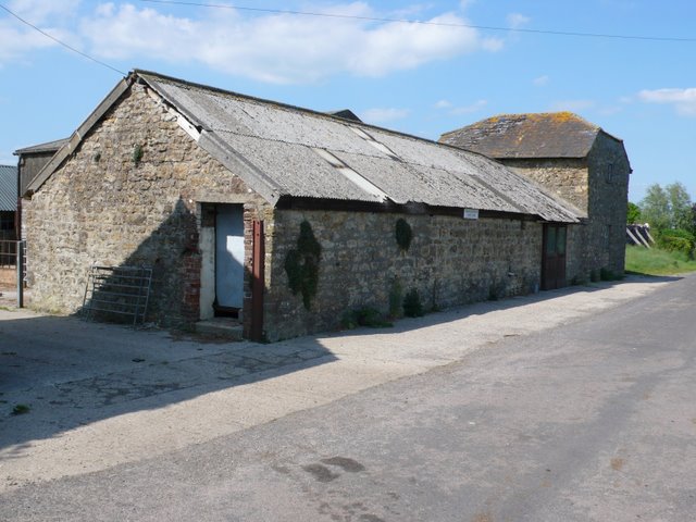 Brockhampton dairy farm © Nigel Mykura :: Geograph Britain and Ireland