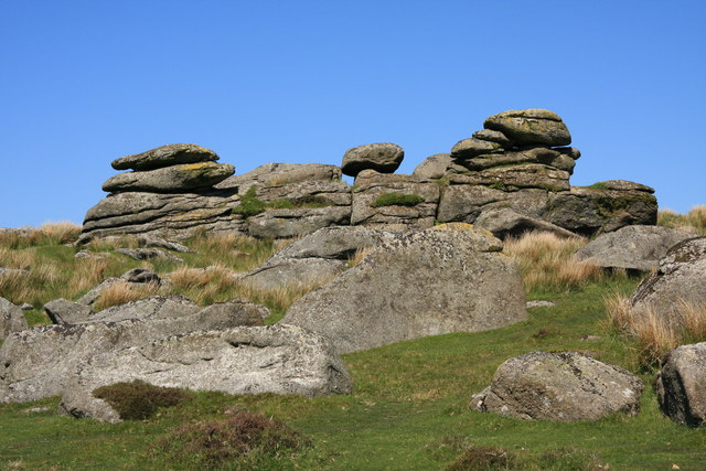 Lower Hartor Tor © Guy Wareham :: Geograph Britain and Ireland