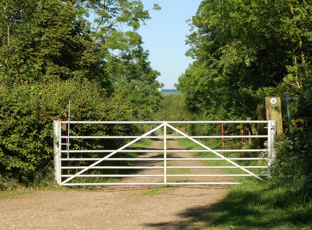 Bridleway gate in Flecknoe