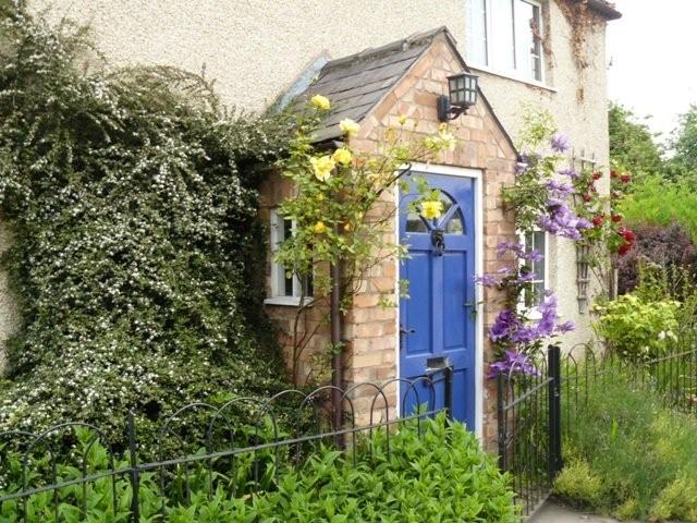 Rose Cottage Orchard Street Gotham C Andy Jamieson Geograph