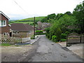 View along The Avenue to Green Lane