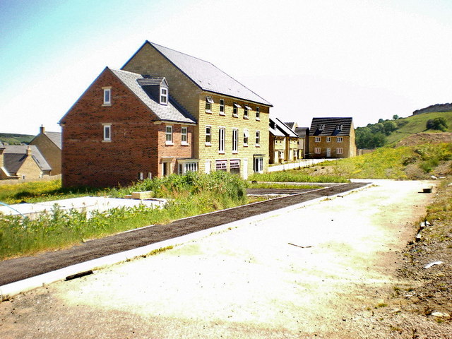New housing off Ovenden Wood Road
