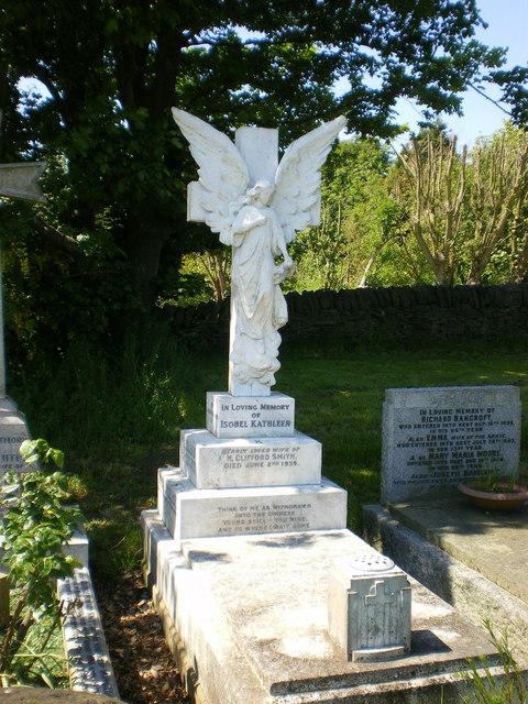 Warley Cemetery, Grave © Alexander P Kapp cc-by-sa/2.0 :: Geograph ...