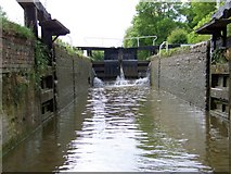 SU3568 : Dun Mill Lock, Kennet and Avon Canal by Maigheach-gheal