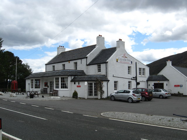 The Cluanie Inn © James Denham cc-by-sa/2.0 :: Geograph Britain and Ireland