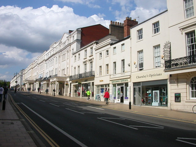 Leamington Spa-The Parade © Ian Rob cc-by-sa/2.0 :: Geograph Britain ...