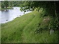 Path by River Dee at Heughhead