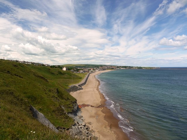 Spittal Beach from Hud's Head © Andrew Curtis cc-by-sa/2.0 :: Geograph ...