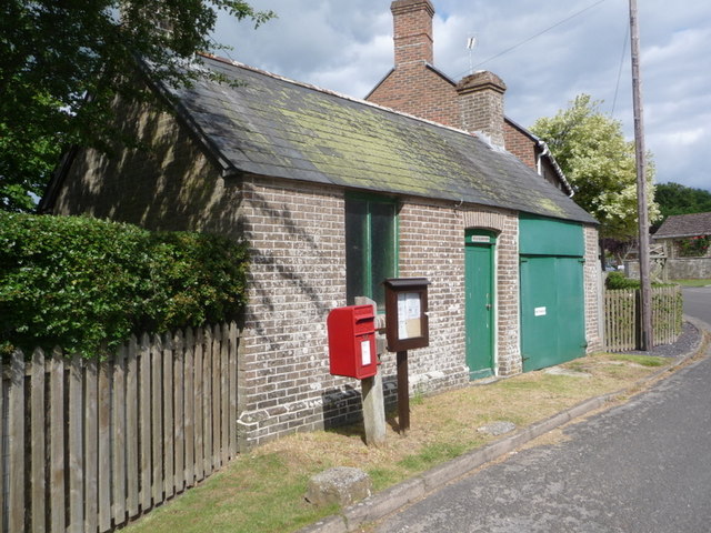 West Stafford: postbox № DT2 55