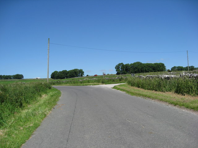 The Jarnett - Road to Taddington © Alan Heardman :: Geograph Britain ...