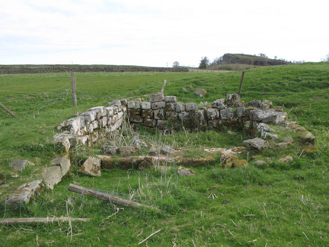 Carvoran (Magna) Roman Fort - tower at northwest corner (2)