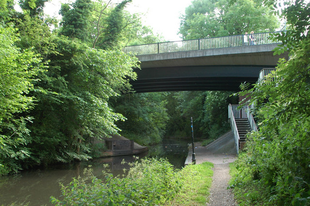 Bridge & canal at Primrose Hill