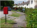 ST8706 : Bryanston: postbox № DT11 128, The Cliff by Chris Downer