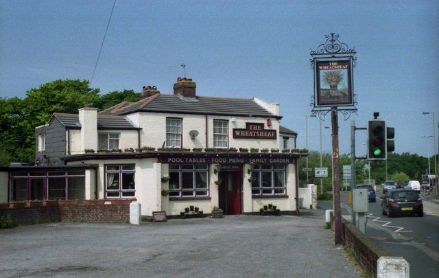 Pubs of Gosport - The Wheatsheaf (2007) © Barry Shimmon cc-by-sa/2.0 ...