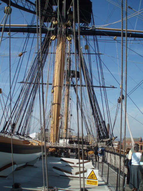 Mast of HMS Victory © Paul Gillett :: Geograph Britain and Ireland