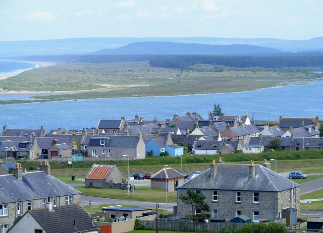 Dwellings at Lossiemouth © Ann Harrison :: Geograph Britain and Ireland