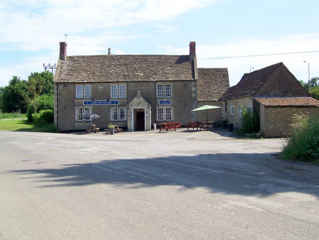 The Plough Inn, Kington Langley © Maigheach-gheal cc-by-sa/2.0 ...