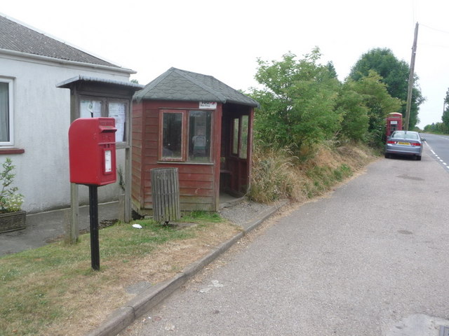 Melplash: postbox № DT6 39 and phone