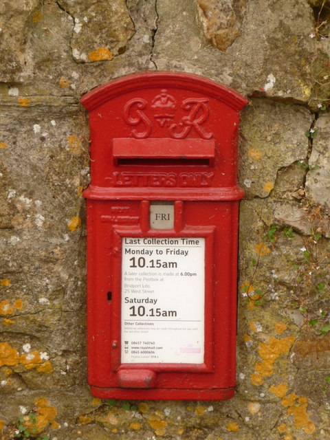 Burstock: George VI-reign postbox