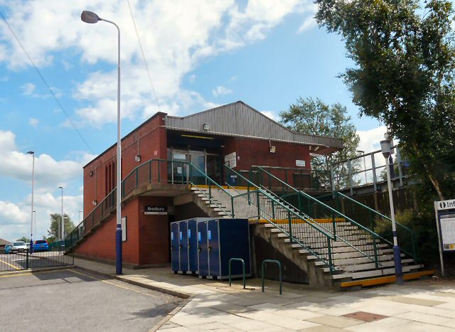 Pedestrian Entrance To Bredbury Station © Gerald England :: Geograph ...