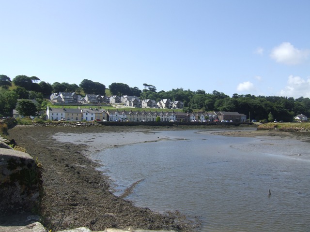 Cottages In Farsid © John M :: Geograph Ireland