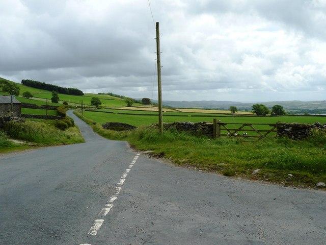 Road to Clapham at Newby Cote