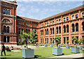 Victoria and Albert Museum, John Madejski Garden