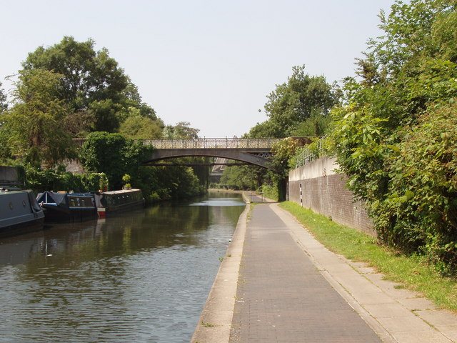 Zoo bridge over Regent's Canal