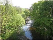 NY9038 : The River Wear downstream of the bridge at Westgate by Mike Quinn